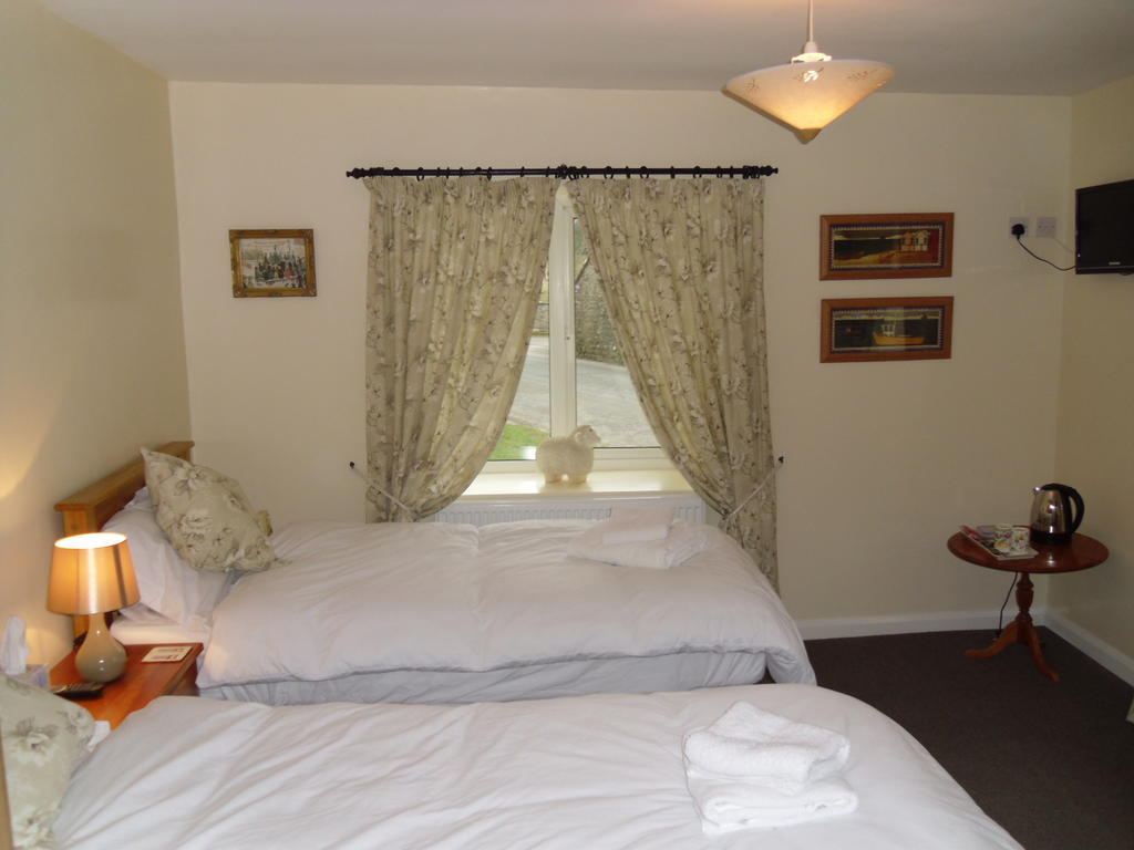 Tithe Barn Bed And Breakfast 칸포스 객실 사진