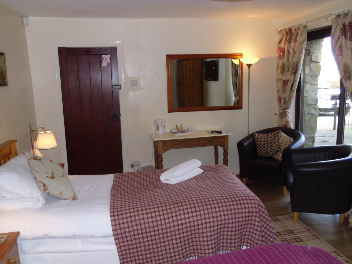 Tithe Barn Bed And Breakfast 칸포스 외부 사진